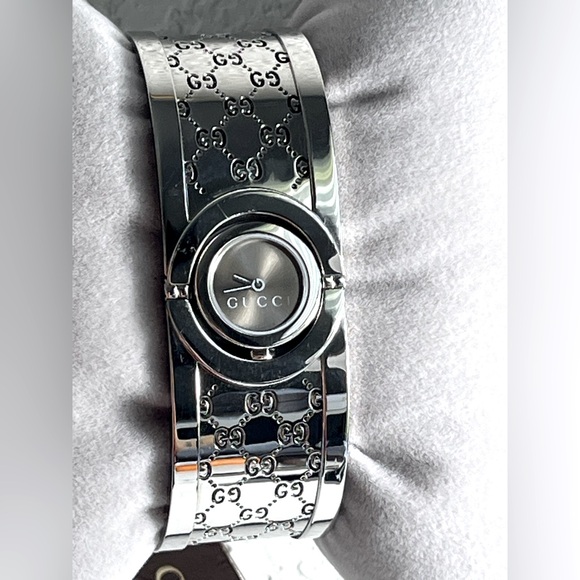 Gucci Accessories - GUCCI TWIRL Stainless Steel YA 112502